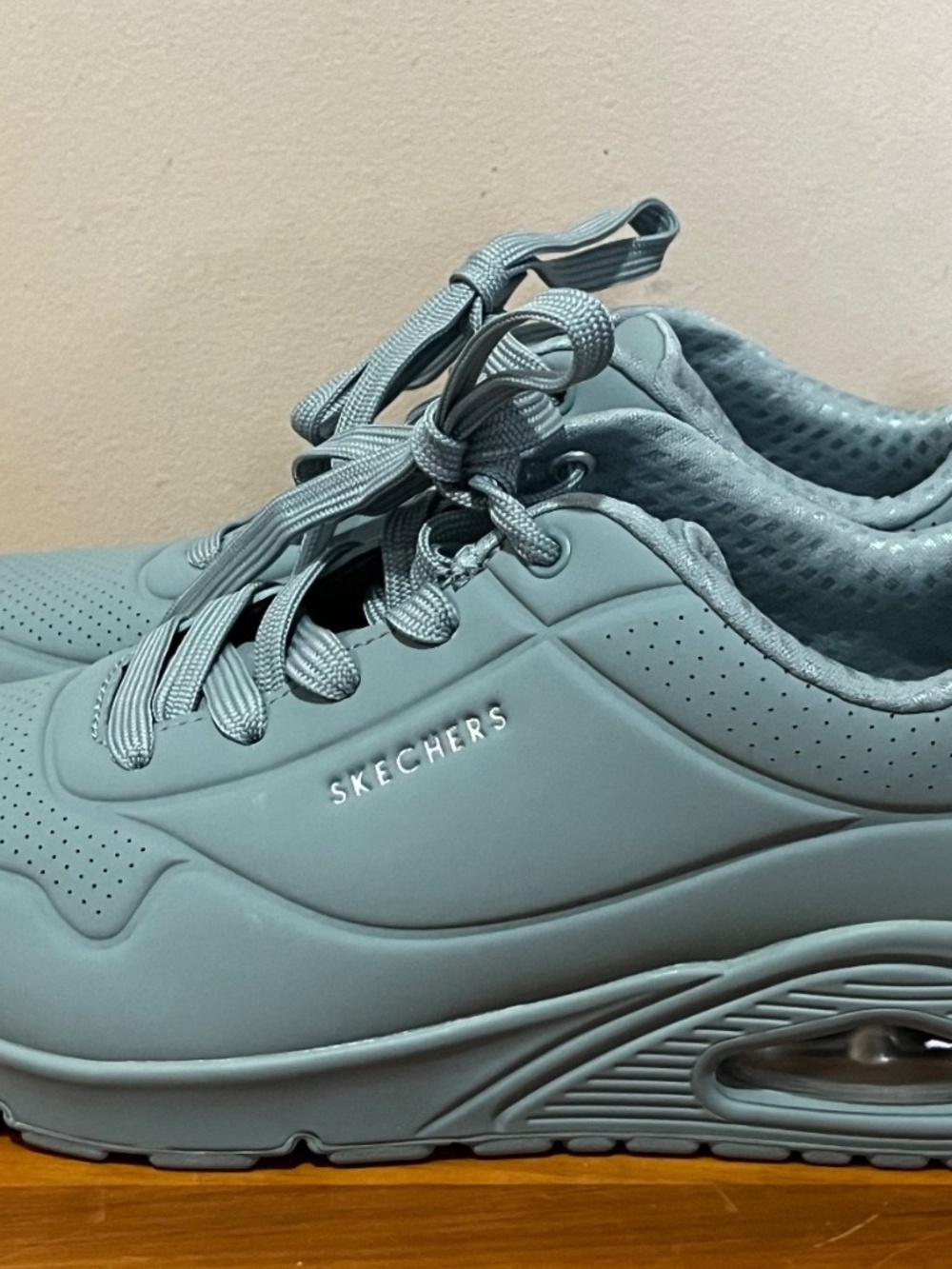NEW NWT Women's Skechers Lace Up Sneakers Uno Stand On Air Foam Grey Blue 9.5 M - Picture 4 of 14